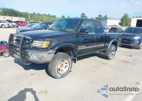 2002 Toyota Tundra Ltd V8 z USA, uszkodzony, nr VIN 5TBBT481X2S313554